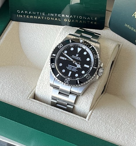 Rolex submariner date - no,