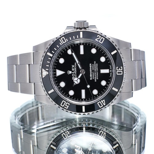 Rolex submariner 124060 box - rolex,