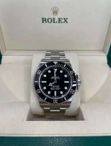 Rolex submariner date - no,