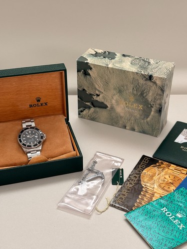 Rolex submariner date 16610 - rolex,