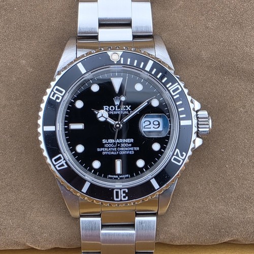 Rolex submariner date ref - date,